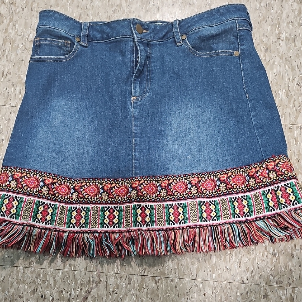 Embroidered Fringe Denim Mini Skirt - Blue